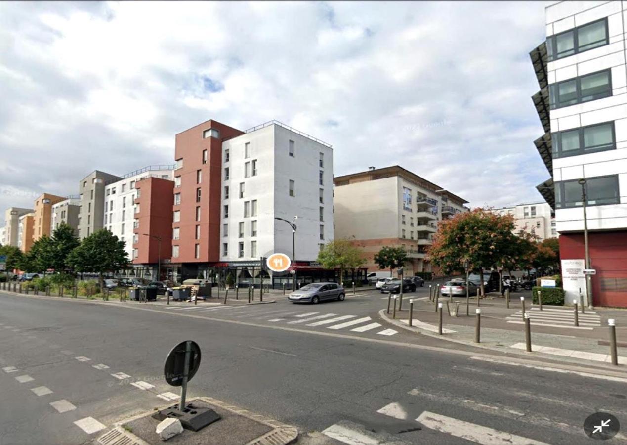 2 Pieces Proche Du Centre Paris 15 Min Apartment Rosny-sous-Bois Luaran gambar