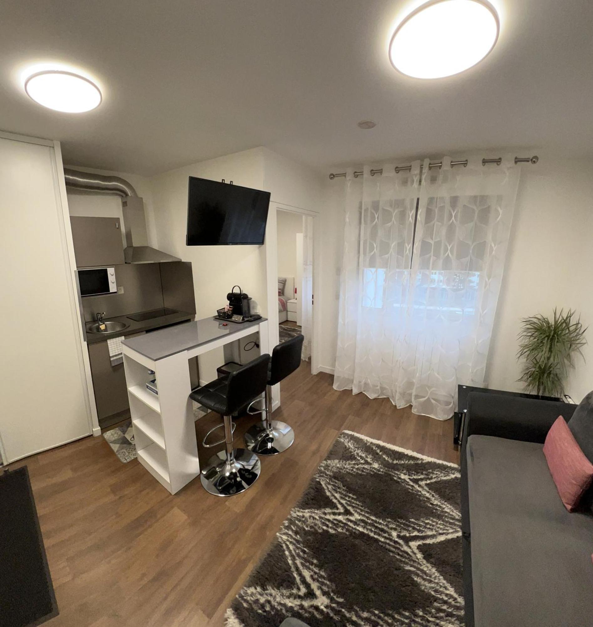 2 Pieces Proche Du Centre Paris 15 Min Apartment Rosny-sous-Bois Luaran gambar